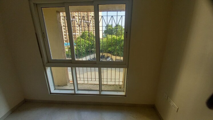 Room, dosti-west-county 2 Bedroom 550 Sq.Ft. Apartment In Balkum Pada Thane 7818183