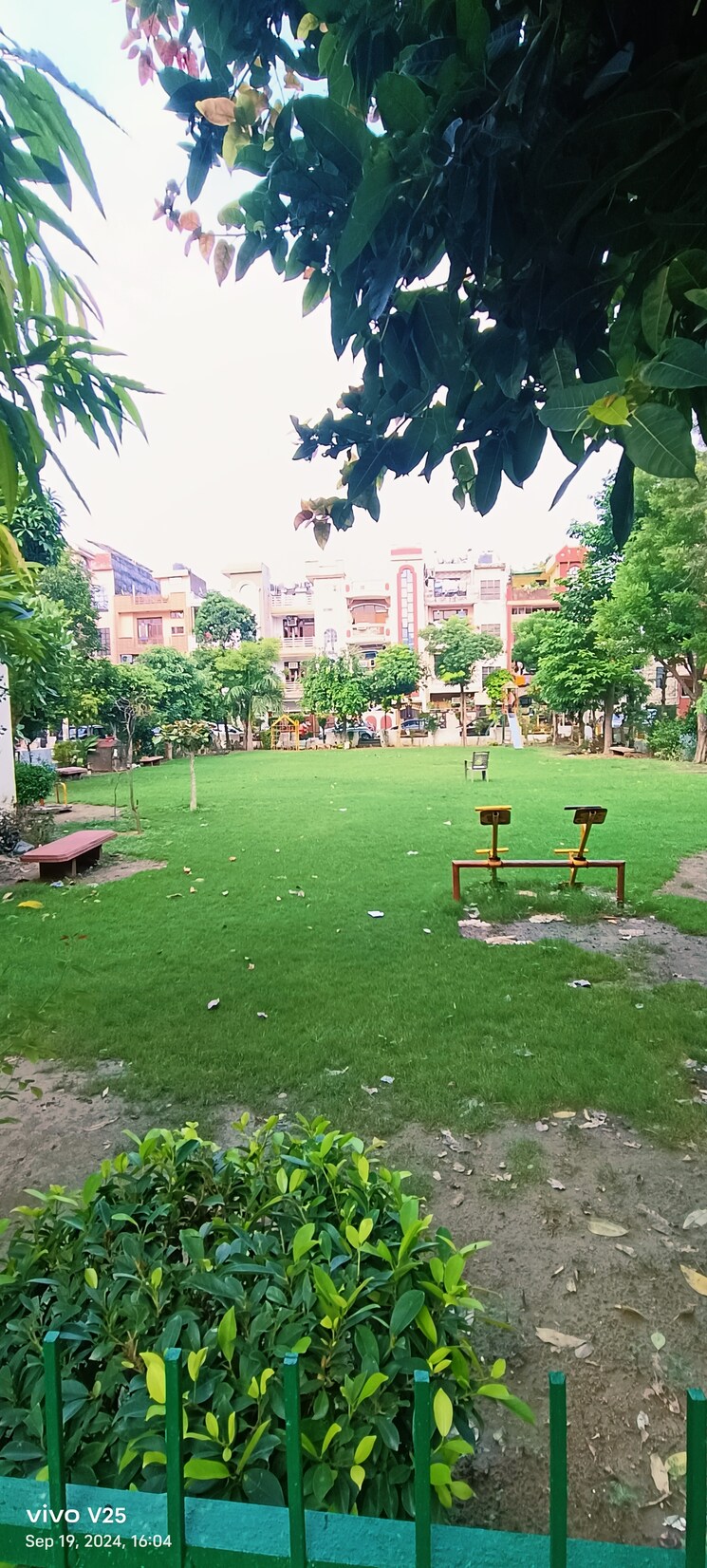 Garden, shanti-homes  92 Sq.Mt. Plot In Indrapuram Ghaziabad 7818225