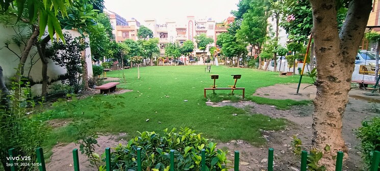 Garden, shanti-homes  92 Sq.Mt. Plot In Indrapuram Ghaziabad 7818225