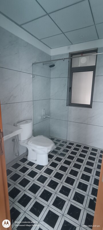 Bathroom in 3.5 BHK Apartment at Ahinsa Planet, Suraj Kund – for Sale