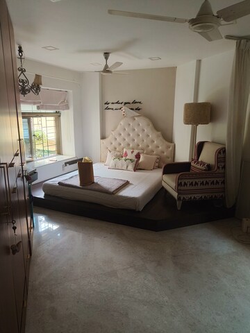 Bedroom in 3 BHK Apartment at Mittal Park, Juhu – for Rent