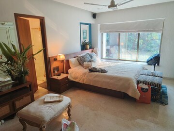 Living Room in 3 BHK Apartment at Mittal Park, Juhu – for Rent