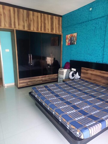 Room in 2 BHK Apartment at Kumar Park Infinia, Fursungi – for Sale