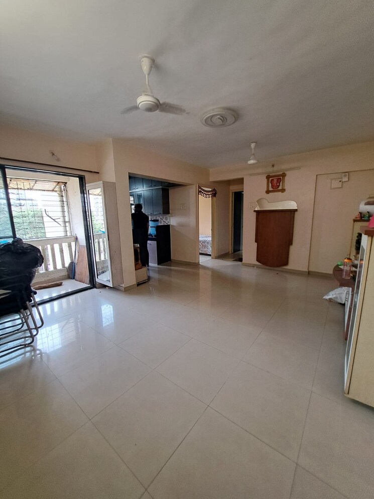 Living Room, maruti-mahadev-nagar 2 Bedroom 975 Sq.Ft. Apartment In Sunil Nagar Thane 7818393