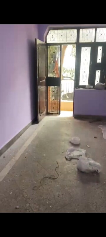 1 BHK Builder Floor For Rent in Rohini Sector 7