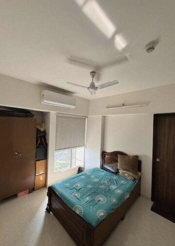 Furnished Amenities in 2 BHK Apartment at Lodha Amara, Kolshet Road – for Sale