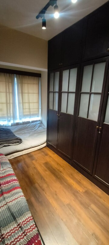 Bedroom in 2 BHK Apartment at Royal Sands, Andheri West – for Rent