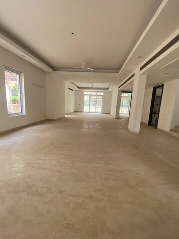 Room in 5 BHK Villa at Emaar Marbella, Sector 66 – for Sale