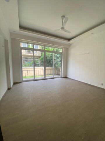 Room in 5 BHK Villa at Emaar Marbella, Sector 66 – for Sale