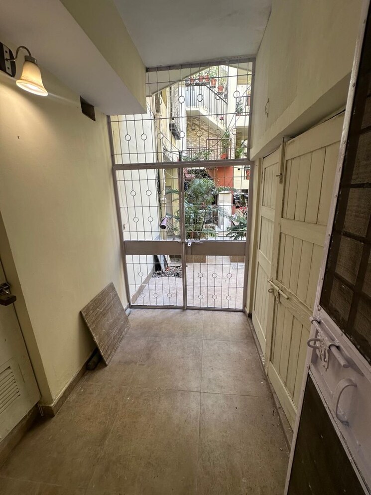 Balcony, vasant kunj 2 Bedroom 1250 Sq.Ft. Apartment In Vasant Kunj Delhi 7818802