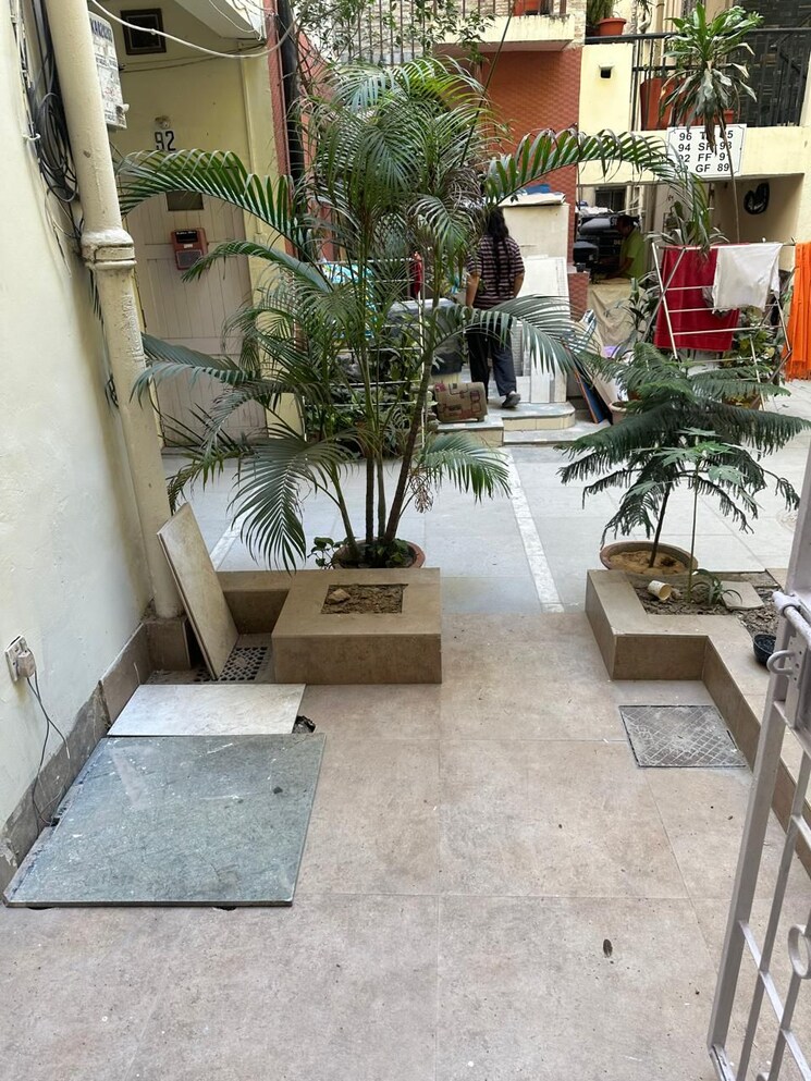 Balcony, vasant kunj 2 Bedroom 1250 Sq.Ft. Apartment In Vasant Kunj Delhi 7818802