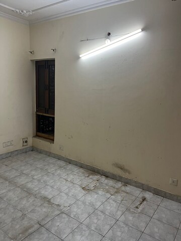 Room in 2 BHK Apartment at Vasant Kunj – for Sale
