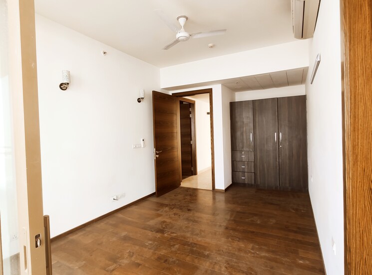 Room, m3m-golf-estate 3.5 Bedroom 3510 Sq.Ft. Apartment In Sector 65 Gurgaon 7818879