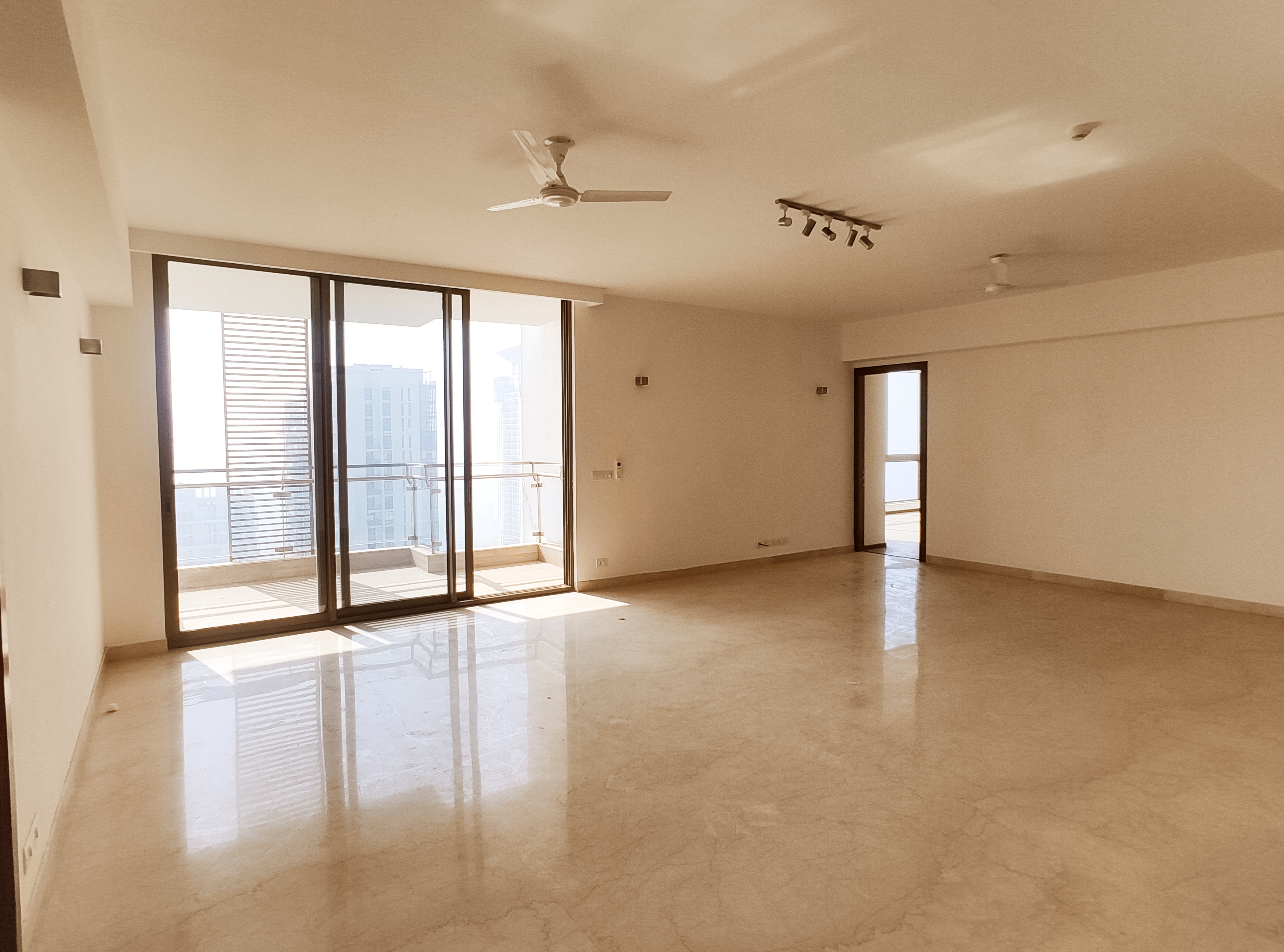 3.5 BHK + Pooja Room Apartment For Rent in M3M Golf Estate