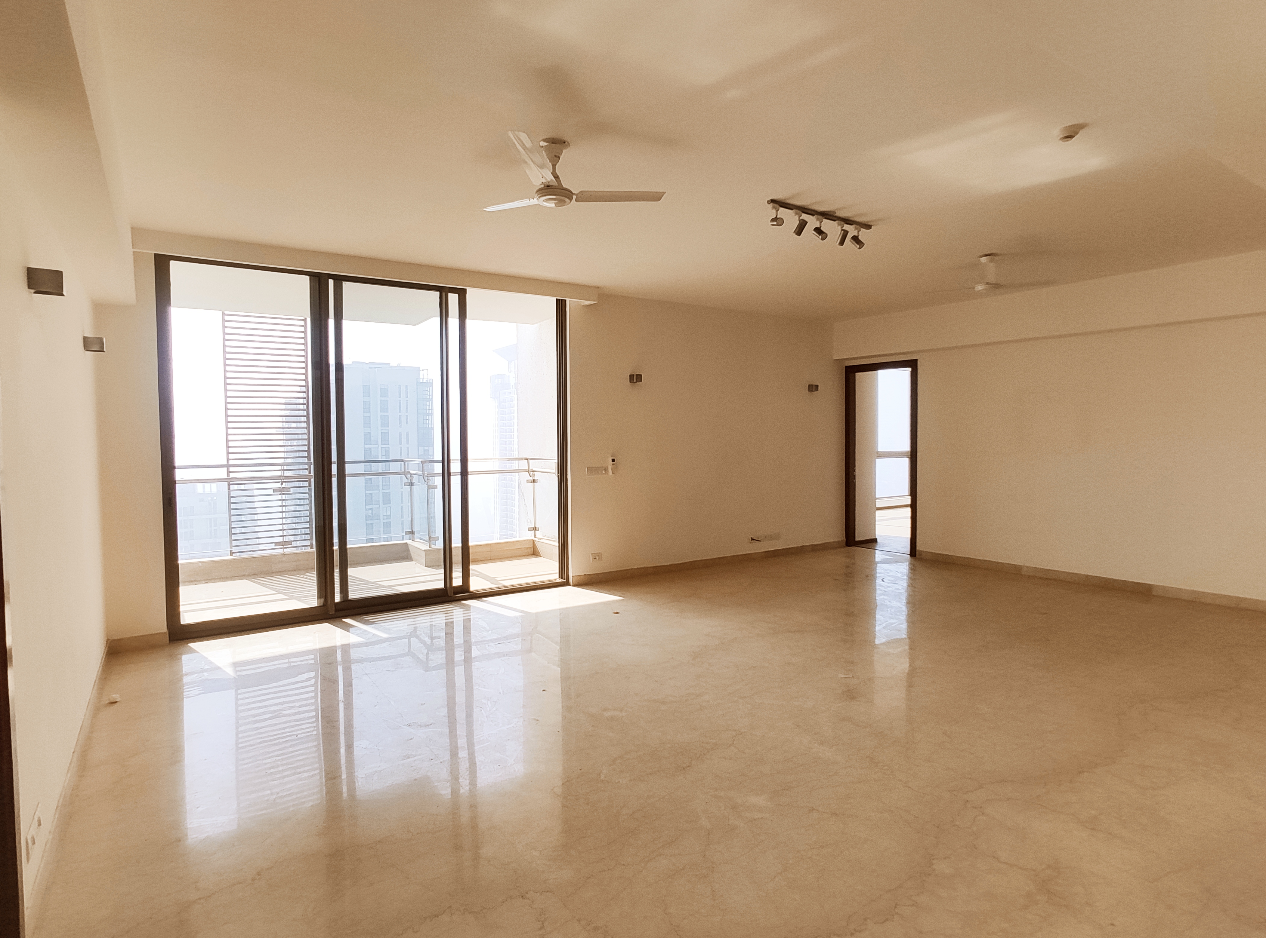 3.5 BHK + Pooja Room Apartment For Rent in M3M Golf Estate