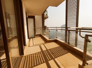 Staircase in 3.5 BHK Apartment at M3M Golf Estate, Sector 65 – for Rent