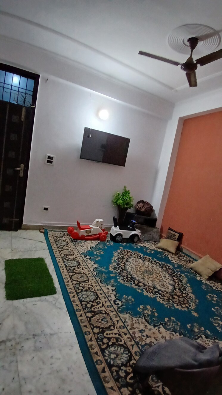 Living Room, jogabai extension 2 Bedroom 675 Sq.Ft. Apartment In Jogabai Extension Delhi 7819009