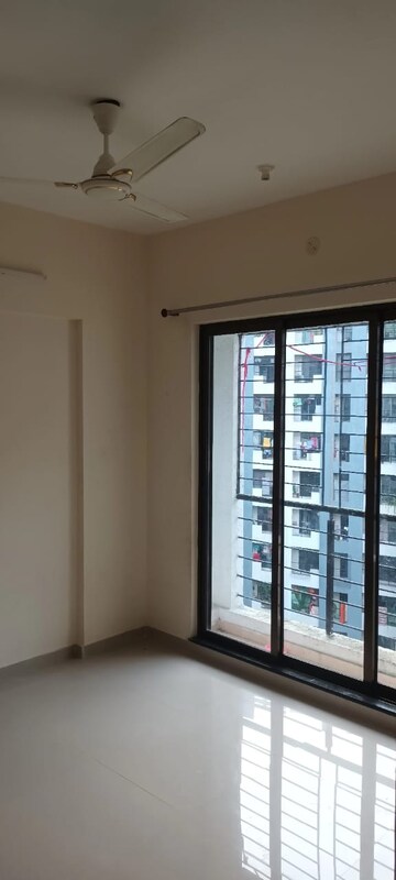 Room in 1 BHK Apartment at Ekta Parksville Brooklyn Park, Virar West – for Sale