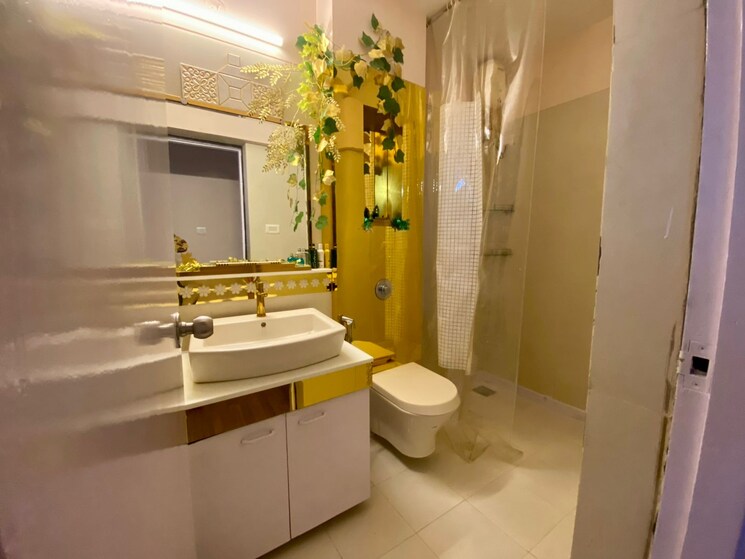 Bathroom, lodha-splendora 3 Bedroom 955 Sq.Ft. Apartment In Ghodbunder Road Thane 7819065