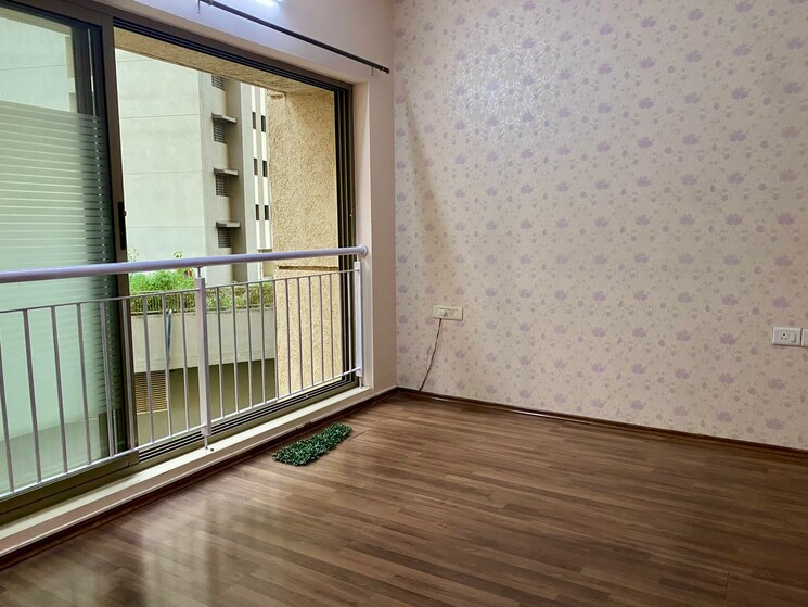 Room, lodha-splendora 3 Bedroom 955 Sq.Ft. Apartment In Ghodbunder Road Thane 7819065