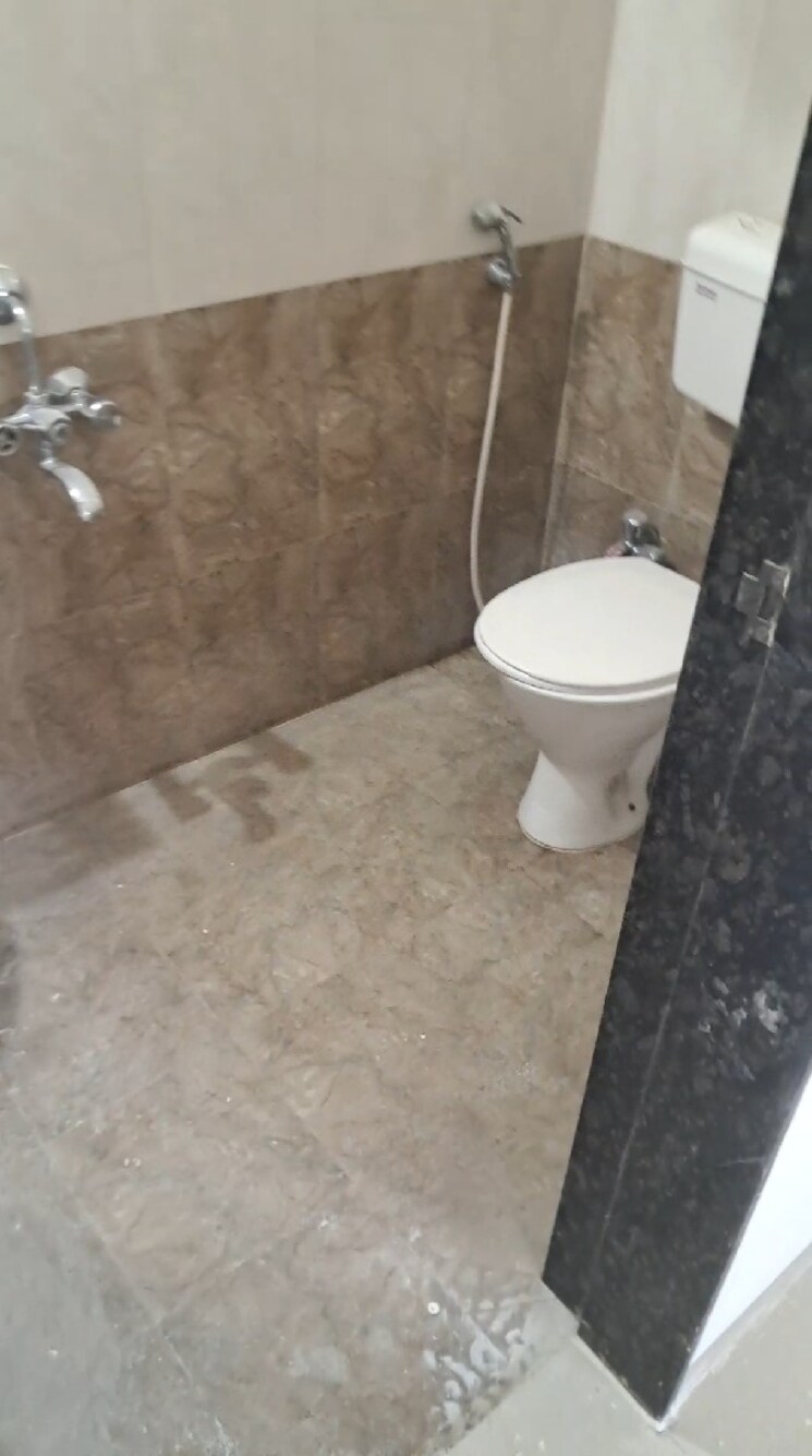 Bathroom, golden-blessings 1 Bedroom 584 Sq.Ft. Apartment In Thergaon Pune 7819079
