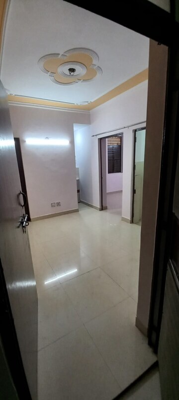 1.5 BHK Builder Floor For Rent in RWA Apartments Sector 12 Sector 12 Noida  7819081