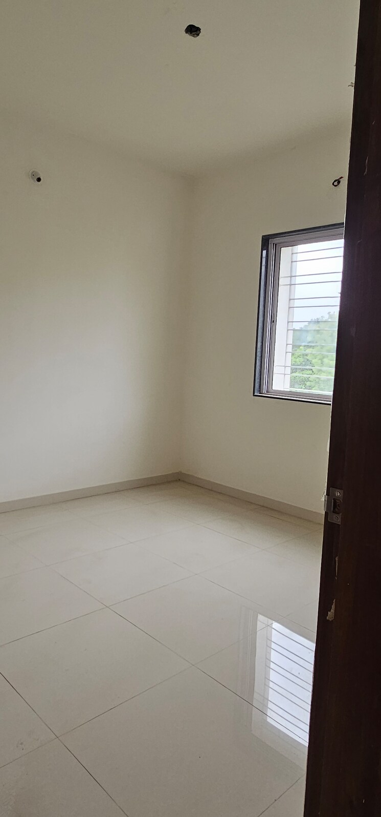 Room, lam road 3 Bedroom 1678 Sq.Ft. Apartment In Lam Road Nashik 7819137