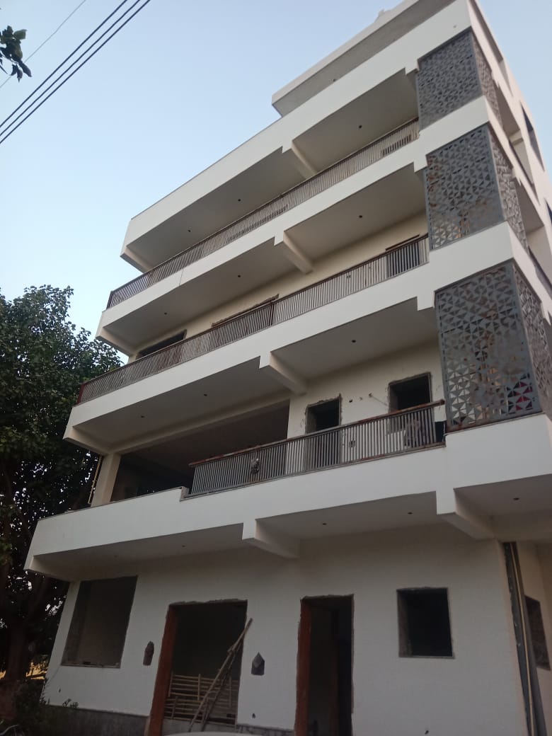 6 BHK + Pooja Room,Servant Room,Study Room,Extra Room Independent House For Sale in Sector 46