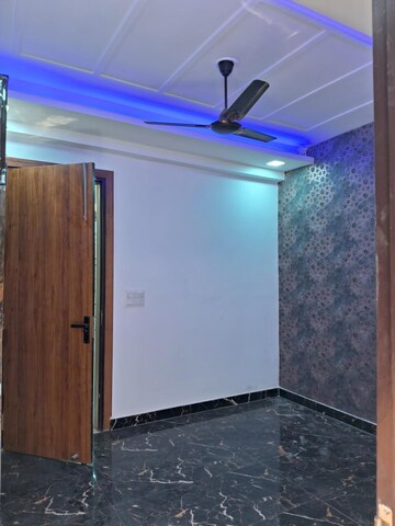 Room in 2 BHK Builder Floor at Upsidc Site B – for Sale