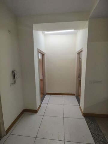 2 BHK Apartment For Rent in Jaypee Greens