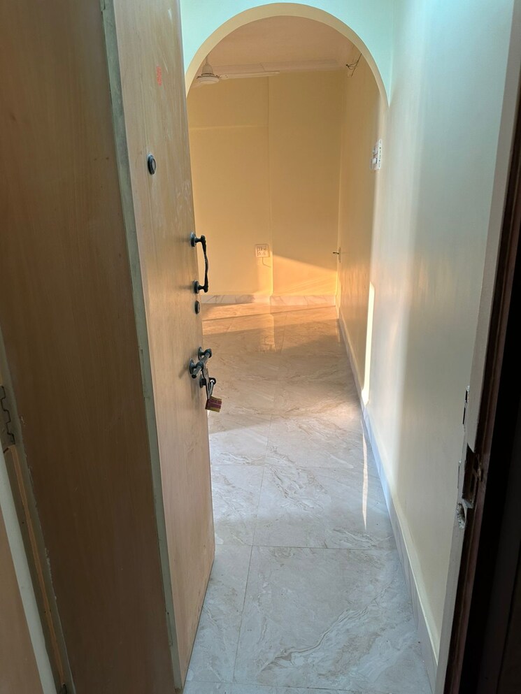 Bathroom, duplex-heights 3.5 Bedroom 1450 Sq.Ft. Apartment In Andheri West Mumbai 7819222