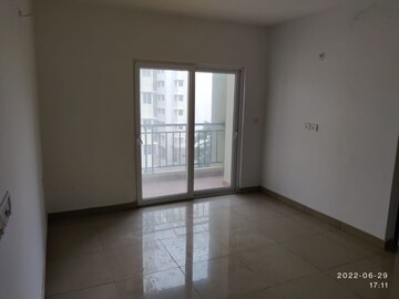 Room in 2 BHK Apartment at Provident Sunworth, Mysore Road – for Sale