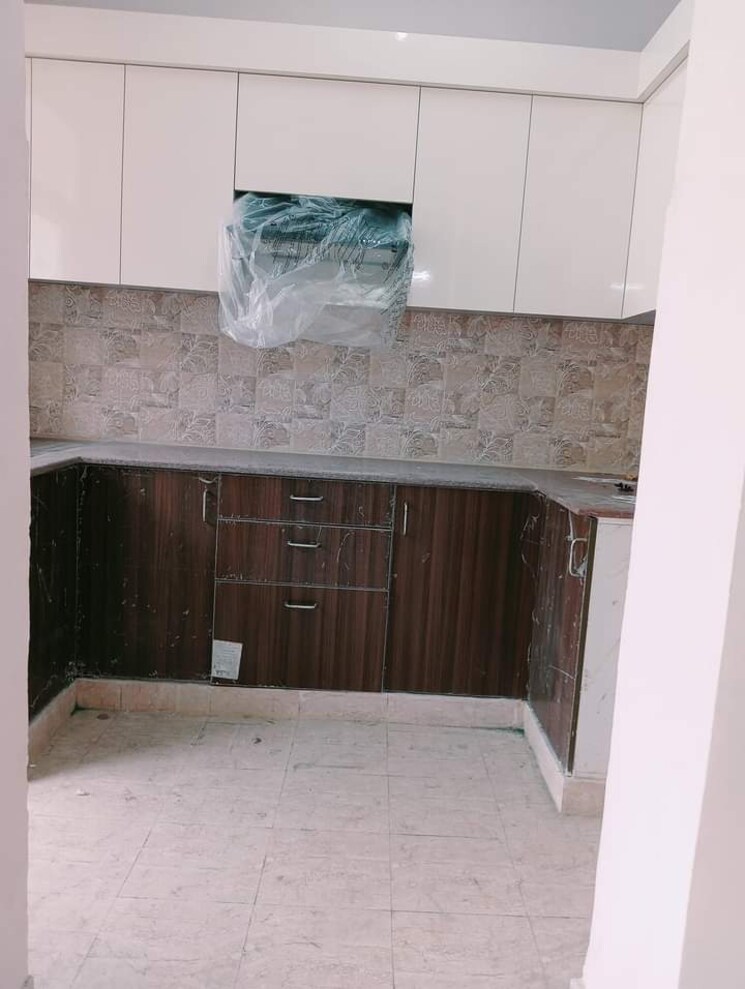 Kitchen, amrapali-golf-homes 2 Bedroom 1100 Sq.Ft. Apartment In Sector 4, Greater Noida Greater Noida 7819284
