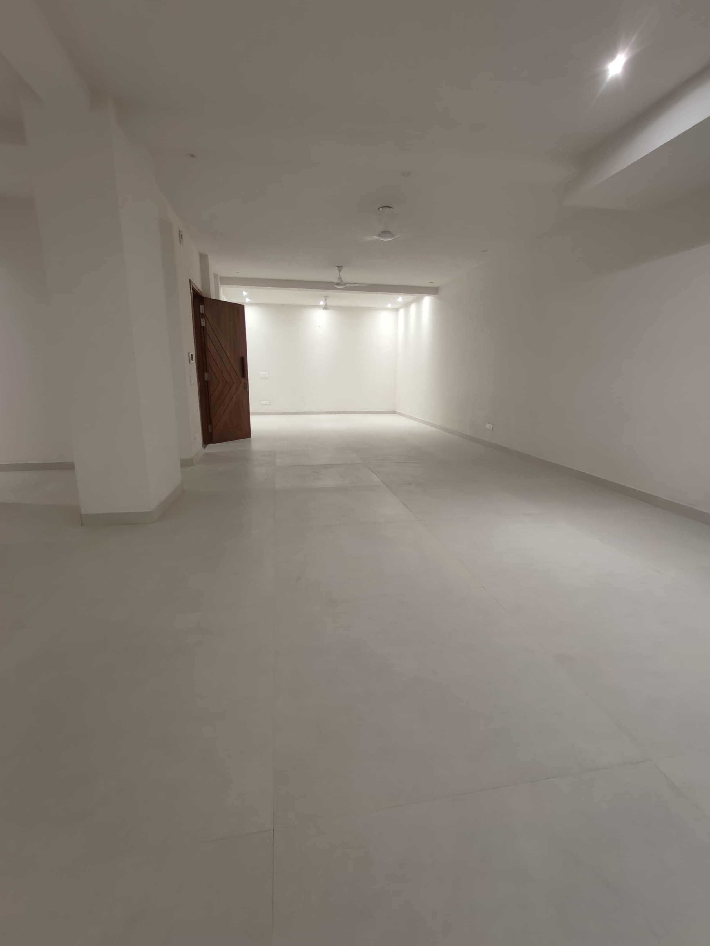 5 BHK + Servant Room Villa For Sale in Emaar Marbella