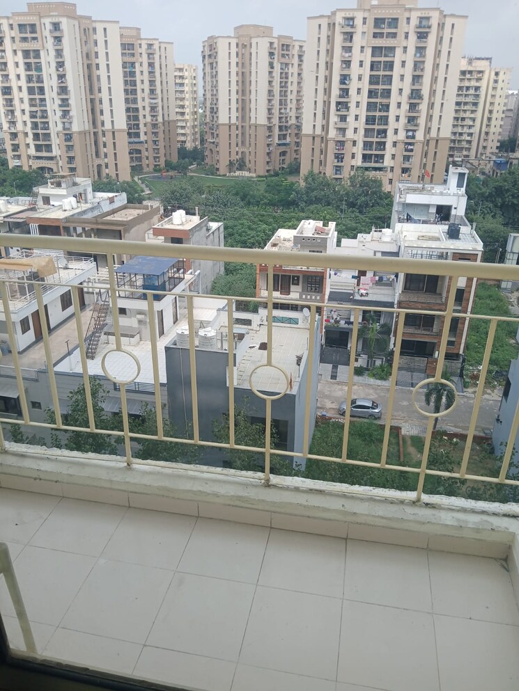 Balcony, eureka-diya-green-city 2.5 Bedroom 1170 Sq.Ft. Apartment In Raj Nagar Extension Ghaziabad 7819402
