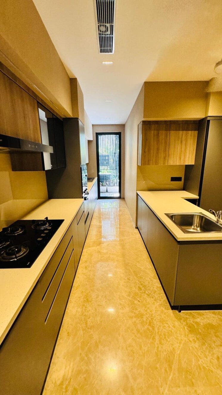 Kitchen, suncity-platinum-towers 4 Bedroom 3150 Sq.Ft. Apartment In Sector 28 Gurgaon 7819394