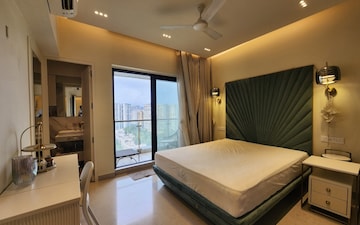 4 BHK Apartment For Sale in Raiaskaran Parthenon, Andheri West