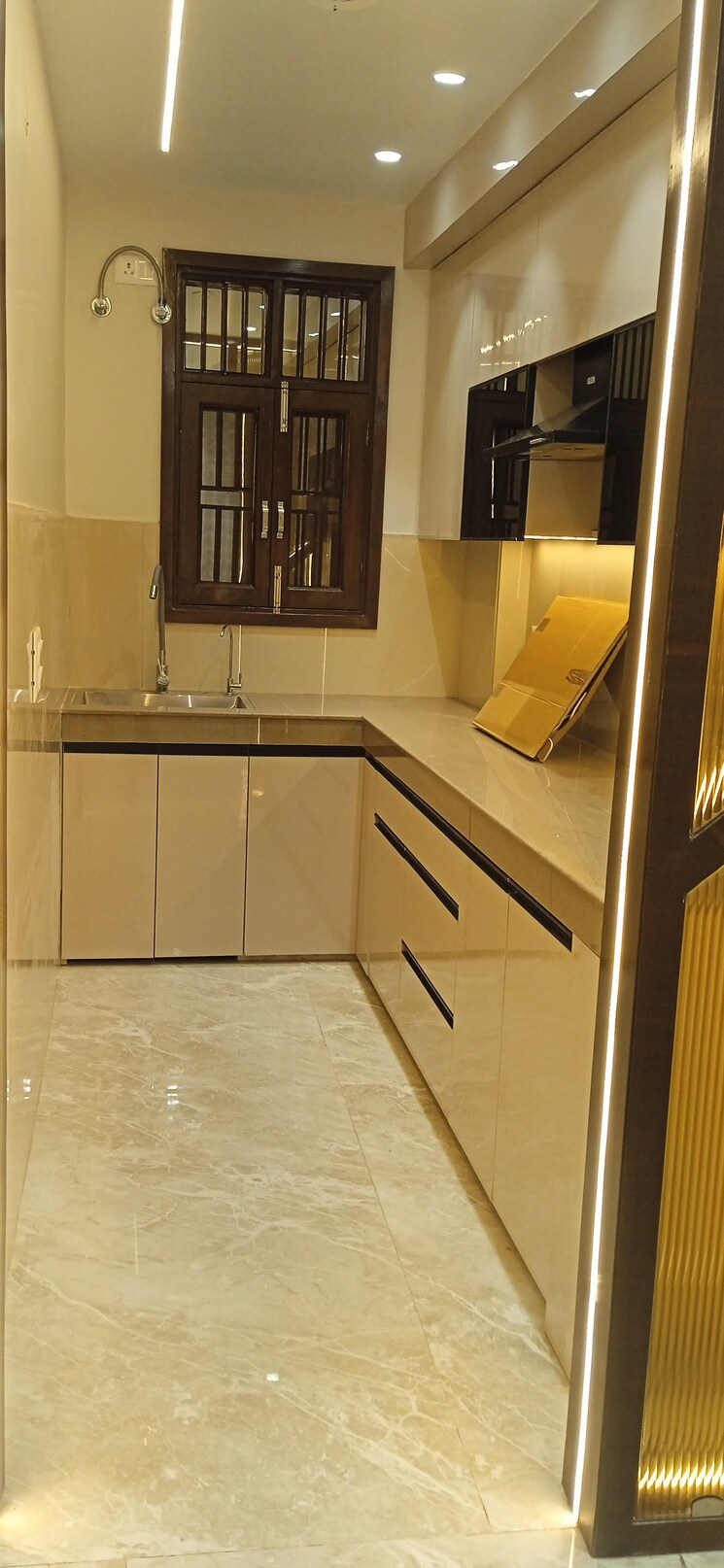 Kitchen, mahavir enclave 1 3 Bedroom 1000 Sq.Ft. Builder Floor In Mahavir Enclave 1 Delhi 7819617