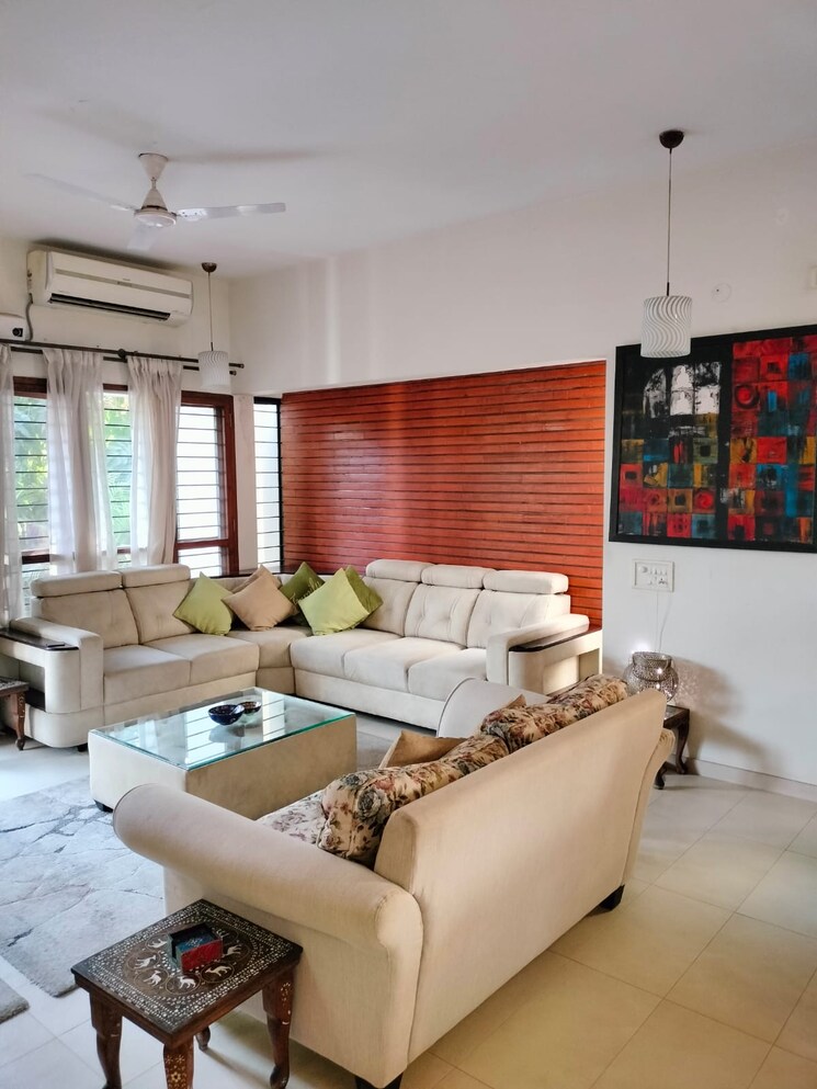 Living Room, hrbr layout 5 Bedroom 2400 Sq.Ft. Independent House In Hrbr Layout Bangalore 7819657