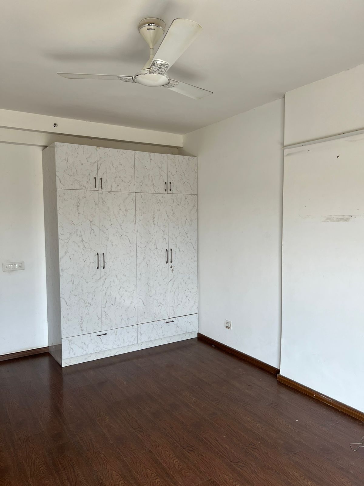 5 BHK + Pooja Room,Servant Room,Study Room,Extra Room Apartment For Sale in Mapsko Royale Ville