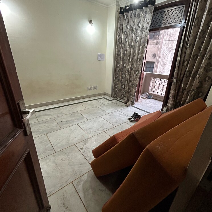 Room, kotla mubarakpur 3 Bedroom 1000 Sq.Ft. Builder Floor In Kotla Mubarakpur Delhi 7819797