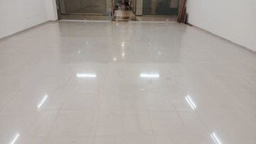 Room in  Office Space at Rustomjee Eaze Zone Mall, Malad West – for Rent