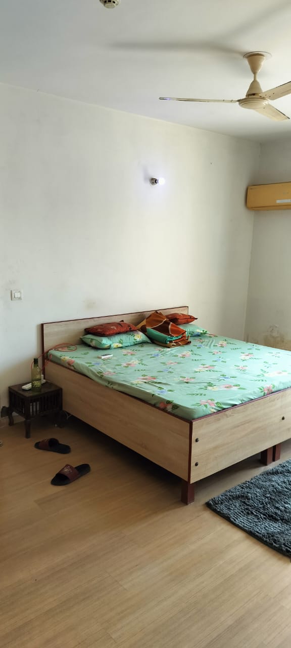 4 BHK + Pooja Room Apartment For Sale in DLF New Town Heights III