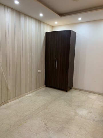 Room in 3.5 BHK Apartment at Bestech 92 Market Place, Sector 92 – for Sale