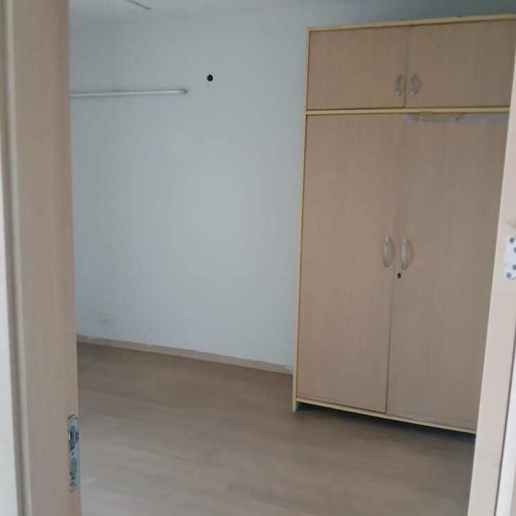 Room, dlf-new-town-heights-ii 3 Bedroom 1930 Sq.Ft. Apartment In Sector 90 Gurgaon 7820205