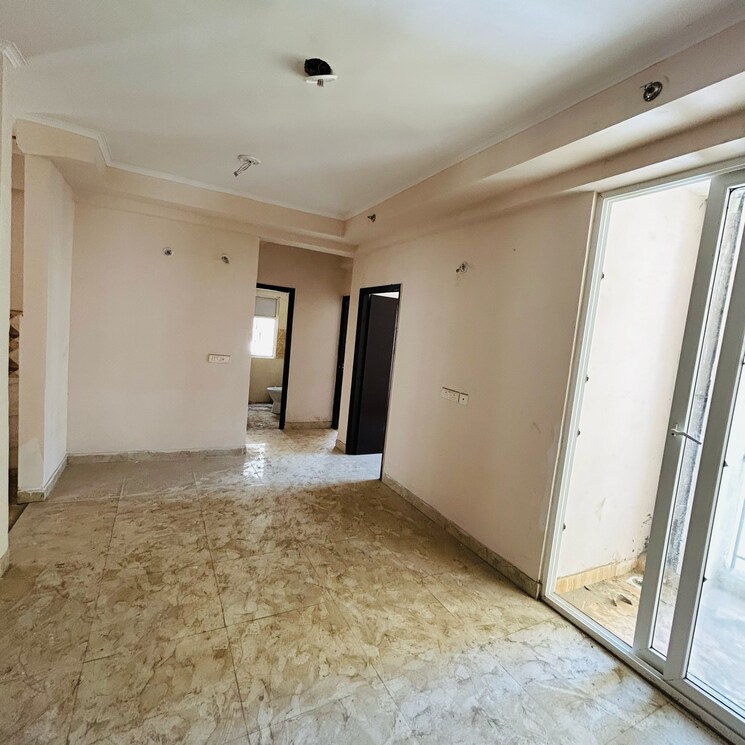 Room, amrapali-golf-homes 2 Bedroom 835 Sq.Ft. Apartment In Haibatpur Greater Noida 7820277