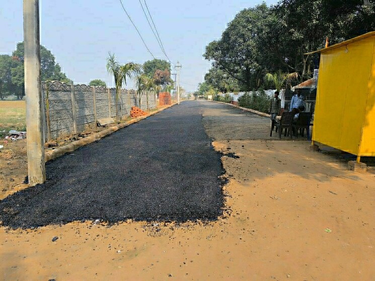 Garden, white-orchid  95 Sq.Yd. Plot In Sector 84 Noida 7820297