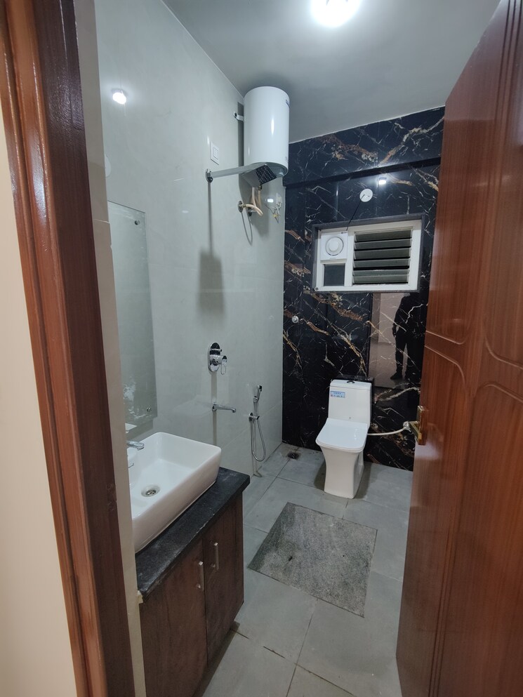 Bathroom, august-grand 4 Bedroom 3045 Sq.Ft. Apartment In Sarjapur Road Bangalore 7820301