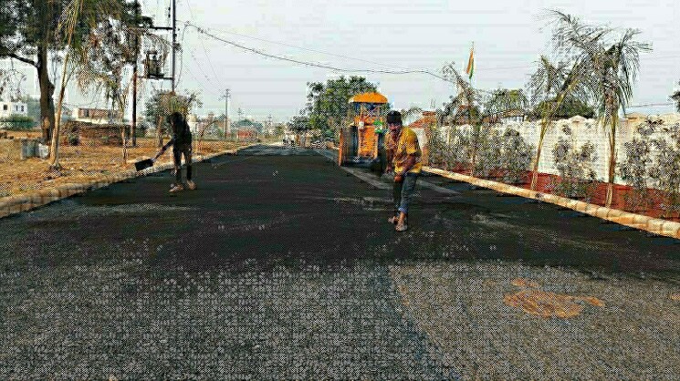 Garden, swarnim-vihar  83 Sq.Yd. Plot In Sector 82 Noida 7820347