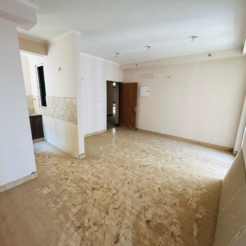Room in 2.5 BHK Apartment at Amrapali Golf Homes, Haibatpur – for Sale